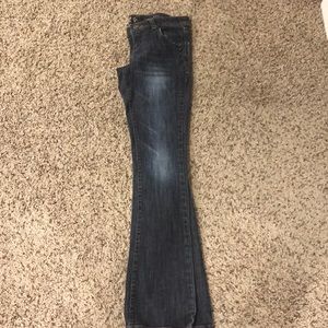 Jeans with a stud design